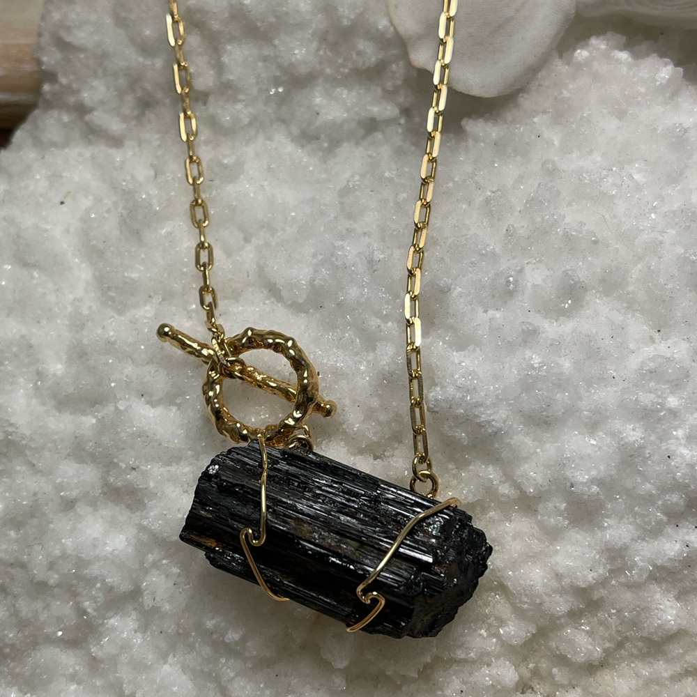 Black Tourmaline Toggle Necklace